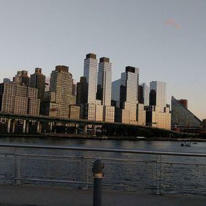 Meet your Posher, Hamlyn